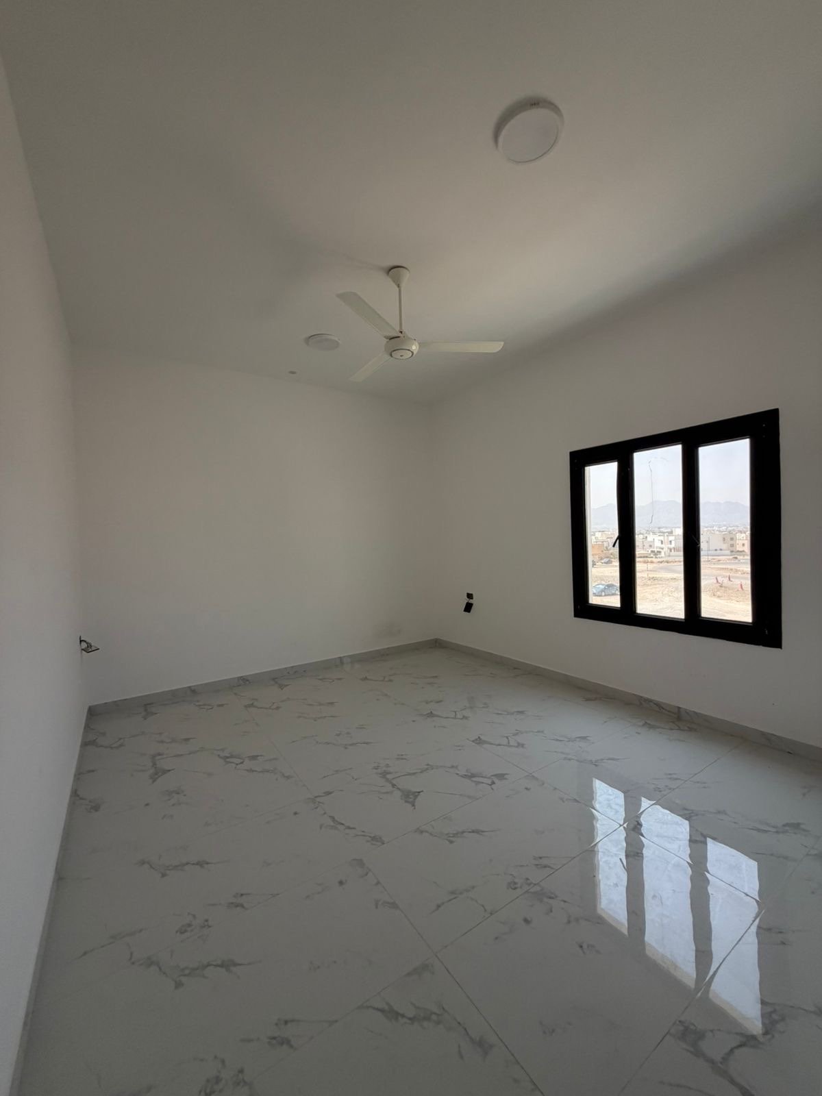 30e6cdc5-d2d7-4370-a1d1-eff84b8b9a50